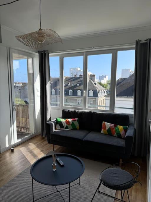 Charmant Appartement T3 Avec Balcon, Centre-Ville Lorient Kültér fotó